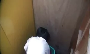 Khiêu dâm Video xấu hổ gai nhat khong che nô lệ, một thành viên của ông chủ của mình. Loại to to, ngăm đen, dài và dài, tình dục bằng miệng.