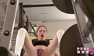 Một video khiêu dâm mà những phim sex da den voi gai nhat giấc mơ của ngưỡng mộ thật sự đồng tình yêu, một anh chàng giàu có mời một bộ ba của dễ thương và cô gái hấp dẫn của mình đất nước xinh đẹp villa và nhiệt tình đồng hồ đồ quái với niềm đam mê. Loại hậu môn đồ con gái, đồ chơi, ở troy.