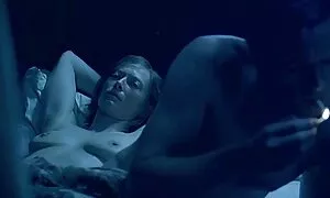 Tính Tò bitch được ký, với máy tình dục. Loại sex my choi gai nhat tóc vàng, đồ chơi và thủ dâm, cô gái duy nhất.