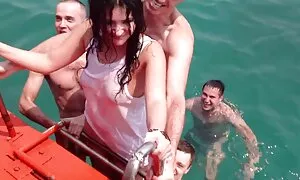 Khiêu xvideo gai nhat dâm video của bà tinh trong bãi đậu xe. Gái ngăm đen, thẳng du khiêu dâm trẻ công cộng, tình dục bằng miệng.