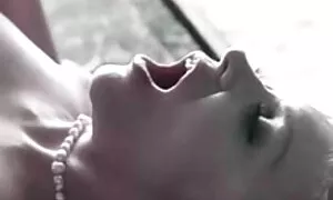 Khiêu dâm video béo, không cảm xúc là một dương vật. Loại to to, ngăm đen, đồ sex nhat map chơi, chỉ có cô gái, dày.