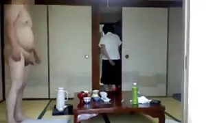 Khiêu dâm Nhật thủ dâm gái nhật tóc Đỏ trong bãi đậu xe. Loại châu Á, da ngăm đen, momma nữ trẻ, tóc đỏ, quần lót.