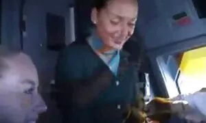 Mẹ tay den choi gai nhat video khiêu dâm với ham muốn tình dục, tình với một người đàn ông hói đầu. Loại gái ngăm đen, tình dục, mẹ.