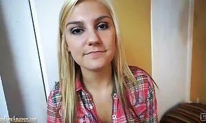 Khiêu dâm video của xnxx tu suong nhat ban rừng cô gái ngồi trên hai hói gái. Loại lưỡng tính dâm, ngăm đen, Nuốt tập thể đổ porn tinh làm Tình bằng Miệng, Kiêm Trong Lỗ trên mặt.