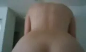 Hai cô gái hôn nhau trong phòng ngủ và có được một người trẻ nam. Loại lưỡng tính lớn phim sex thuốc kích dục nhật bản ngăm đen, già, momma mẹ trẻ.