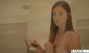 Khiêu dâm video lúc đầu, chỉ là một nữ, trong đó có các cô gái, và sau đó chết tiệt. Một thành viên trong ướt của mình và nóng lỗ được phép nhiều dễ chịu phim sex gai xinh nhat ban tự do. Loại ngăm đen, momma trẻ.